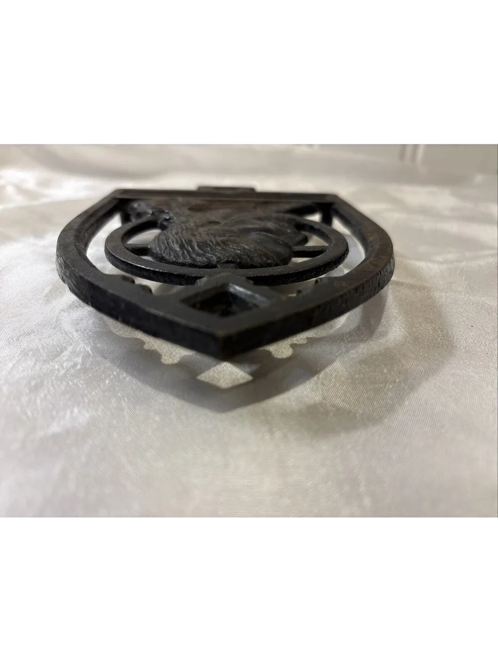 Vintage Antique Cast Iron Religious Trivet of Jesus Hot Pot/Pan Holder w/3 Legs